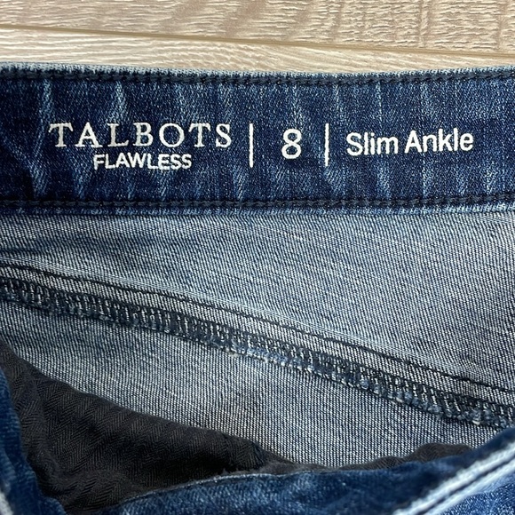 Talbots Flawless Scalloped Hem Embroidered Slim Ankle Denim Taylor Wash Jeans 8 - Picture 13 of 16